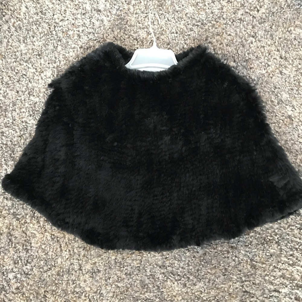 Black faux fur half poncho